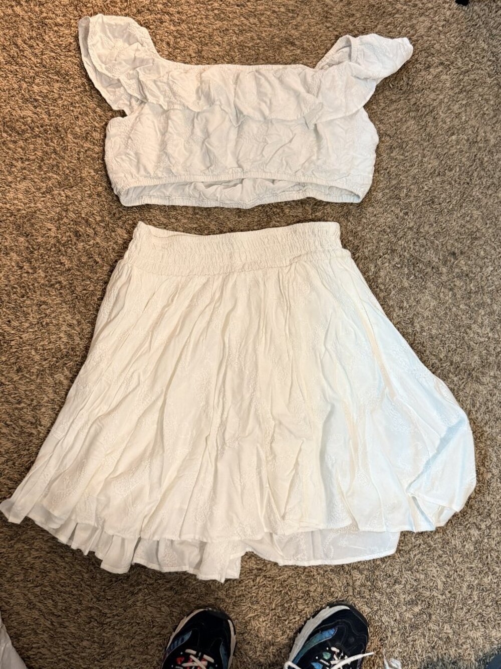 Torrid white eyelet off shoulder top skirt set size 2